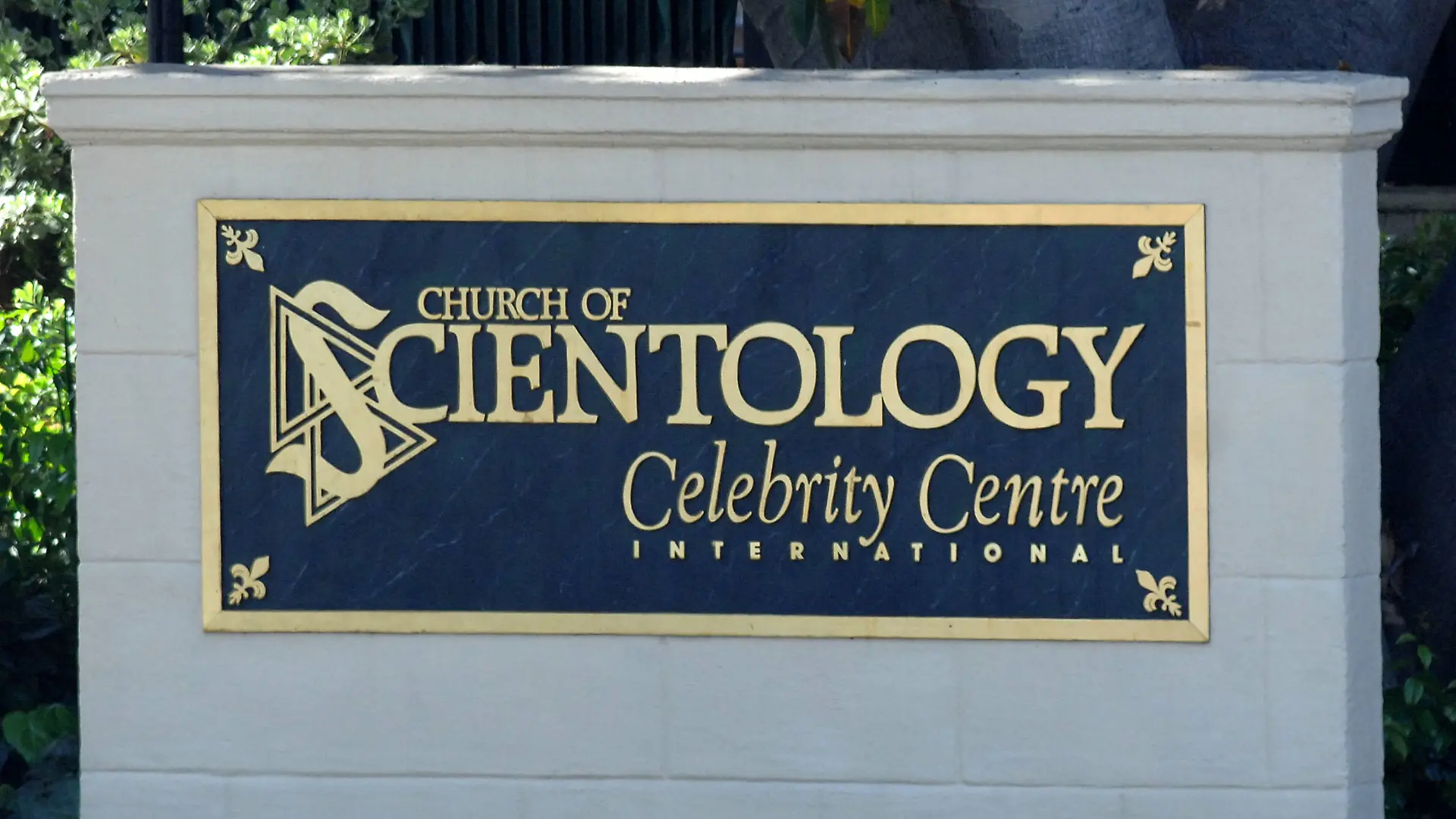 Scientology celebrity buildings in Hollywood, CA
<P>
Pictured: Scientology celebrity center in Hollywood, CA
<P>
<B>Ref: SPL412359 290612 </B><BR/>
Picture by: Splash News<BR/>
</P><P>
<B>Splash News and Pictures</B><BR/>
Los Angeles: 310-821-2666<BR/>
New York: 212-619-2666<BR/>
London: 870-934-2666<BR/>
photodesk@splashnews.com<BR/>
</P>