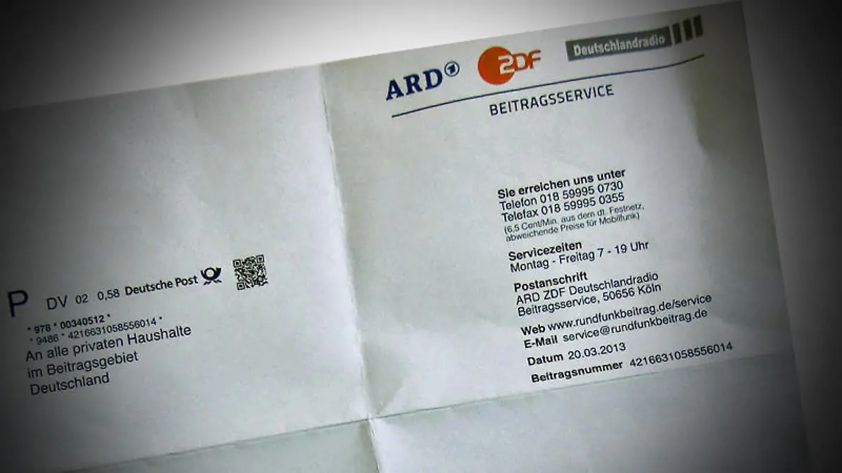 Das Schreiben ist professionell gefälscht: Betrüger bitten um Überweisung des Rundfunkbeitrages auf ein Berliner Konto.