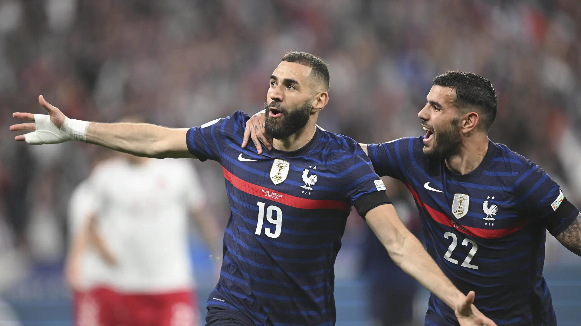 joie des joueurs de l equipe de FRance apres le but de Karim Benzema France FOOTBALL : France vs Danemark - Ligue des Nations - 03/06/2022 JBAutissier/Panoramic PUBLICATIONxNOTxINxFRAxITAxBEL