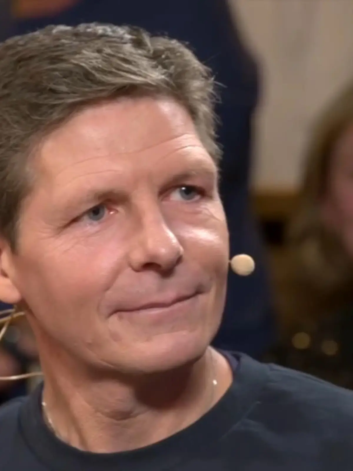Frankfurt und Oliver Glasner, das passt zusammen. Der Coach von Eintracht Frankfurt hat die Kicker zum Europapokal geführt. In der Jubiläumsausgabe der Internet-Talkshow von Bernd Reisig verrät der Österreicher nun, wie er tickt und ein Match verliert. Das alles im Countdown und die gesamte Show gibt es zu sehen unter bembel-und-gebabbel.de.