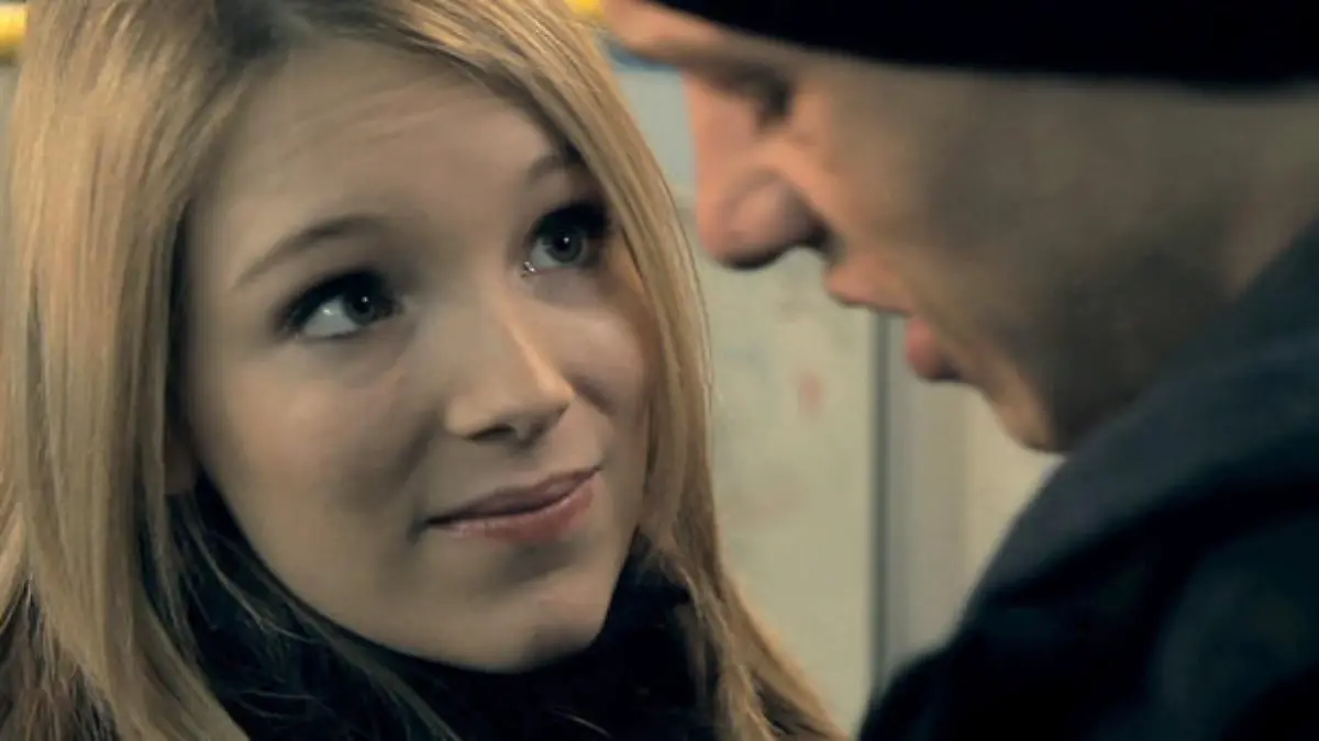 Ist Liebe stärker als die Bulimie?   Lilly unter Druck  