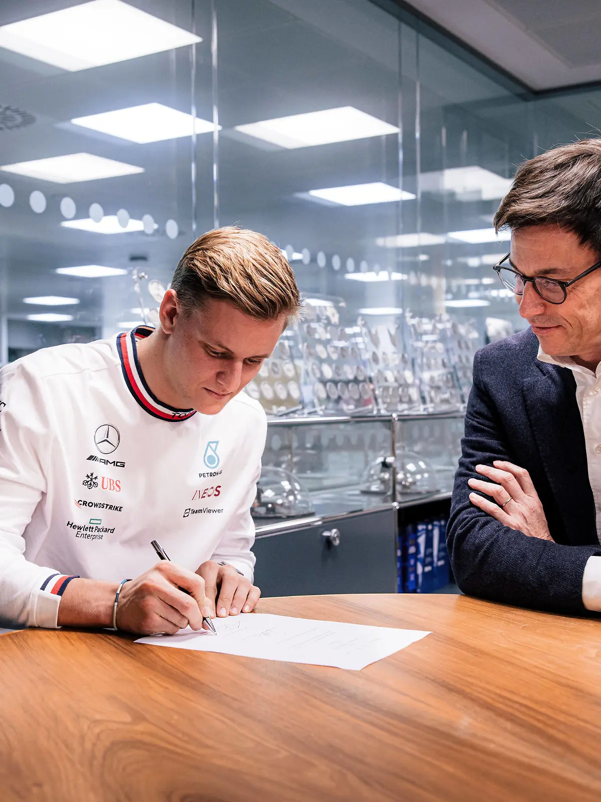Mercedes-AMG PETRONAS F1 Team signs Mick Schumacher as Reserve Driver for 2023 EDITORIAL ONLY Copyright: Mercedes-Benz AG via Kolvenbach *** Mercedes AMG PETRONAS F1 Team signs Mick Schumacher as Reserve Driver for 2023 EDITORIAL ONLY Copyright Mercedes Benz AG via Kolvenbach Mick Schumacher joins Mercedes-AMG PETRONAS F1 Team as Reserve Driver for 2023 - 5 - hi-res 