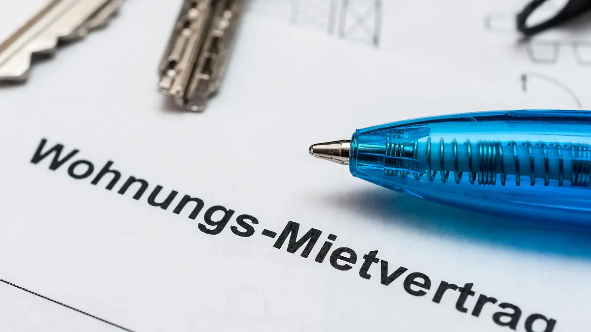 Mietvertrag unterschreiben