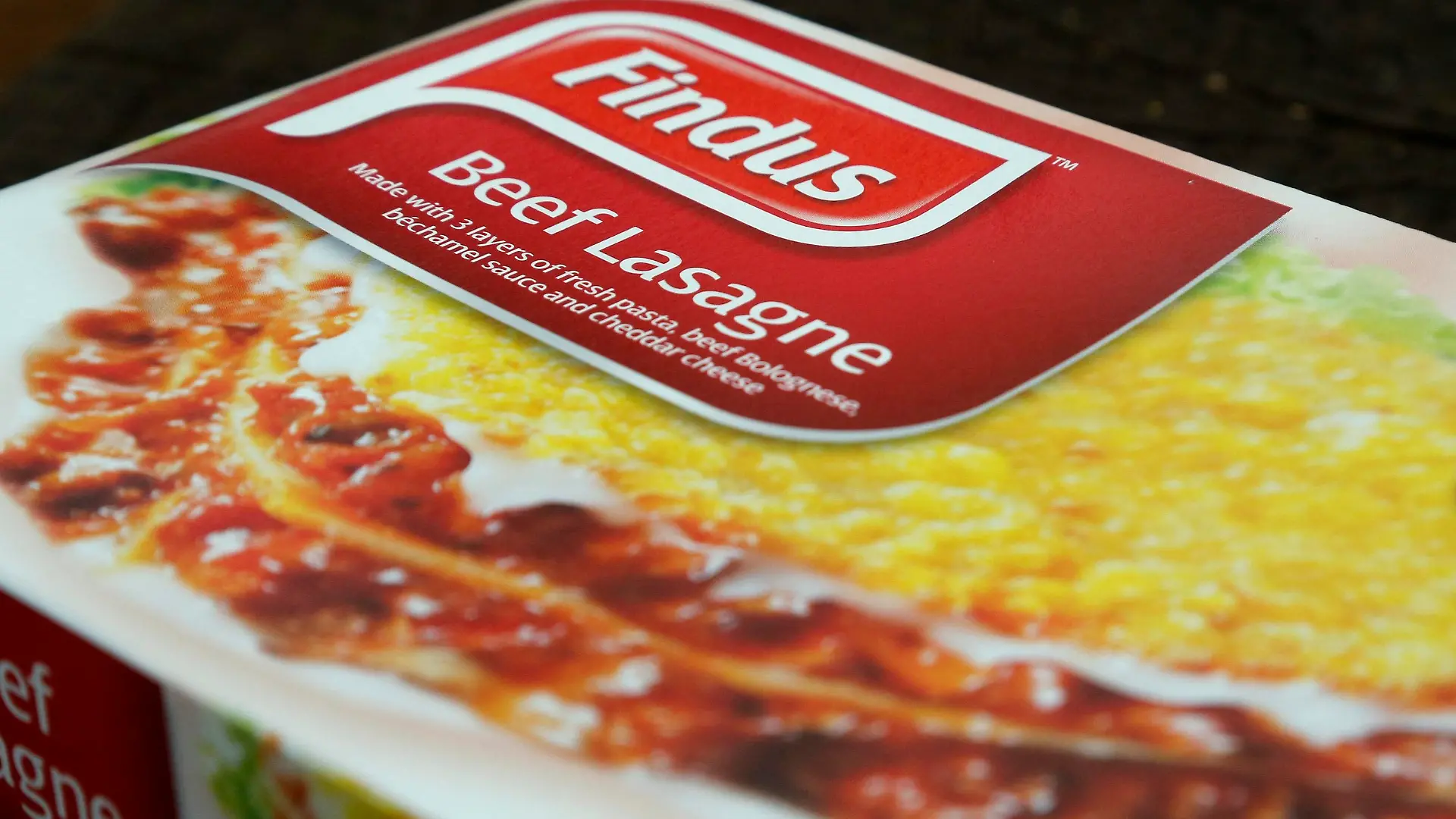 A 320g size box of Findus brand beef lasagne is seen after its purchase from an independent food store in Nunhead, southeast London February 8, 2013. Food manufacturer Findus confirmed on February 7 results of tests carried out by Britain's Food Standards Agency that showed that the company's beef lasagne contained horse meat. Findus, a UK-based frozen food and seafood company which is behind brands including Young's and The Seafood Company, began a recall of its beef lasagne from retailers earlier in the week on advice from its French supplier, Comigel. REUTERS/Chris Helgren (BRITAIN - Tags: AGRICULTURE BUSINESS FOOD SCIENCE TECHNOLOGY)