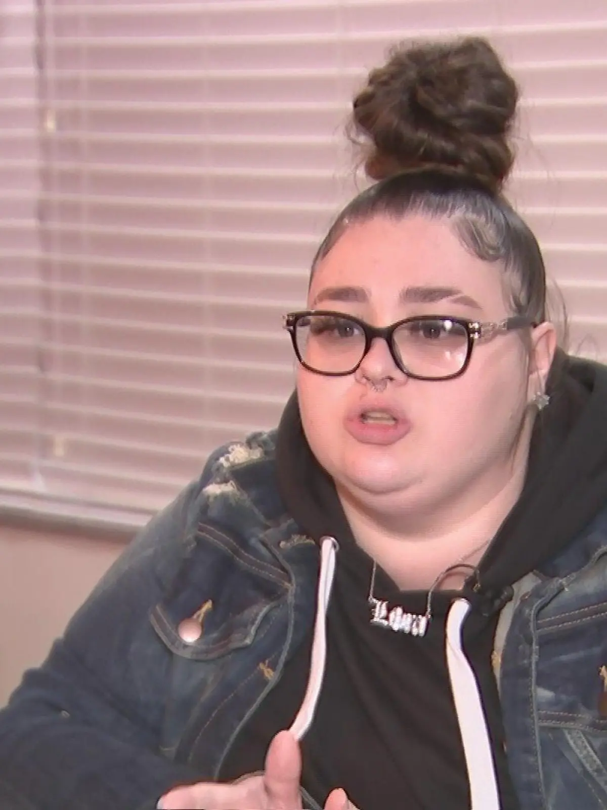 Alexys Wells zeigt sich über das Vorgehen der katholischen Schule empört.