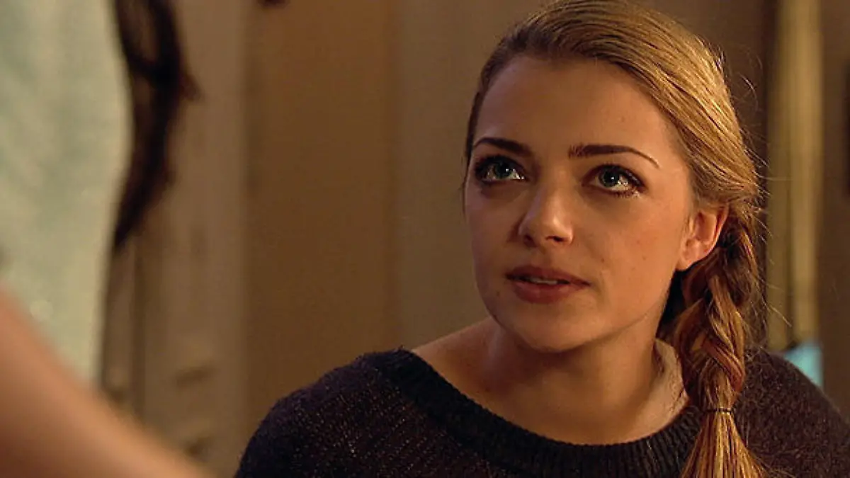 Ayla geht auf Emily los! Ein Babybauch als Provokation