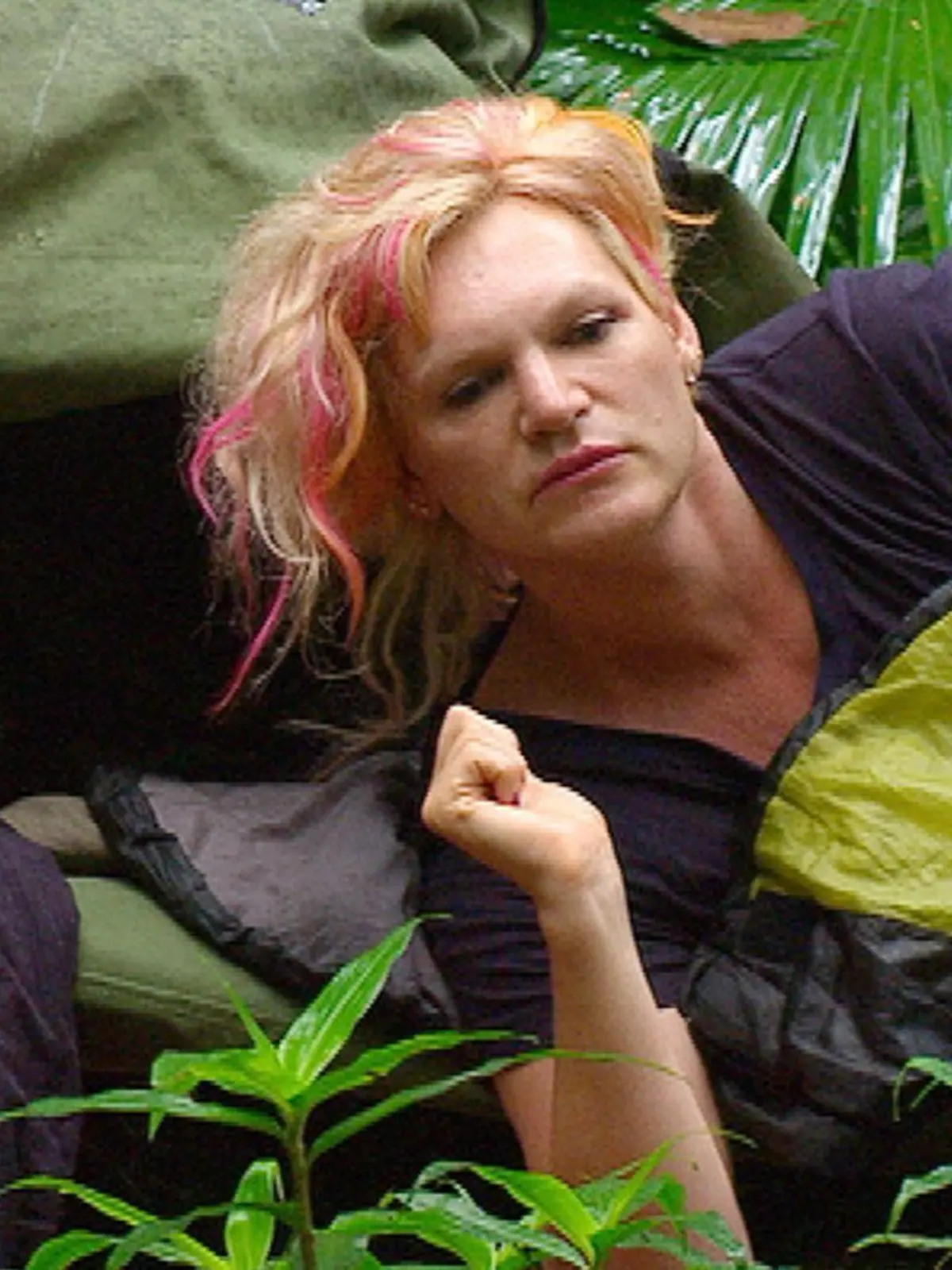 Erst nach dem allmorgendlichen Schminken ist Olivia Jones perfekt. Doch wer ist Oliver?

Verwendung der Bilder für Online-Medien ausschließlich mit folgender Verlinkung: "Alle Infos zu "Ich bin ein Star - Holt mich hier raus!" im Special bei RTL.de: http://www.rtl.de/cms/sendungen/ich-bin-ein-star.html

NUR ZUR EINMALIGEN VERÖFFENTLICHUNG ! KEINE WEITERGABE AN DRITTE ! 
KEINE VERWENDUNG NACH DEM 10.02.2013 !! KEINE ARCHIVIERUNG !

Suchbegriff: Dschungelcamp *** Local Caption *** Verwendung der Bilder für Online-Medien ausschließlich mit folgender Verlinkung: "Alle Infos zu "Ich bin ein Star - Holt mich hier raus!" im Special bei RTL.de: http://www.rtl.de/cms/sendungen/ich-bin-ein-star.html

NUR ZUR EINMALIGEN VERÖFFENTLICHUNG ! KEINE WEITERGABE AN DRITTE ! 
KEINE VERWENDUNG NACH DEM 10.02.2013!! KEINE ARCHIVIERUNG !