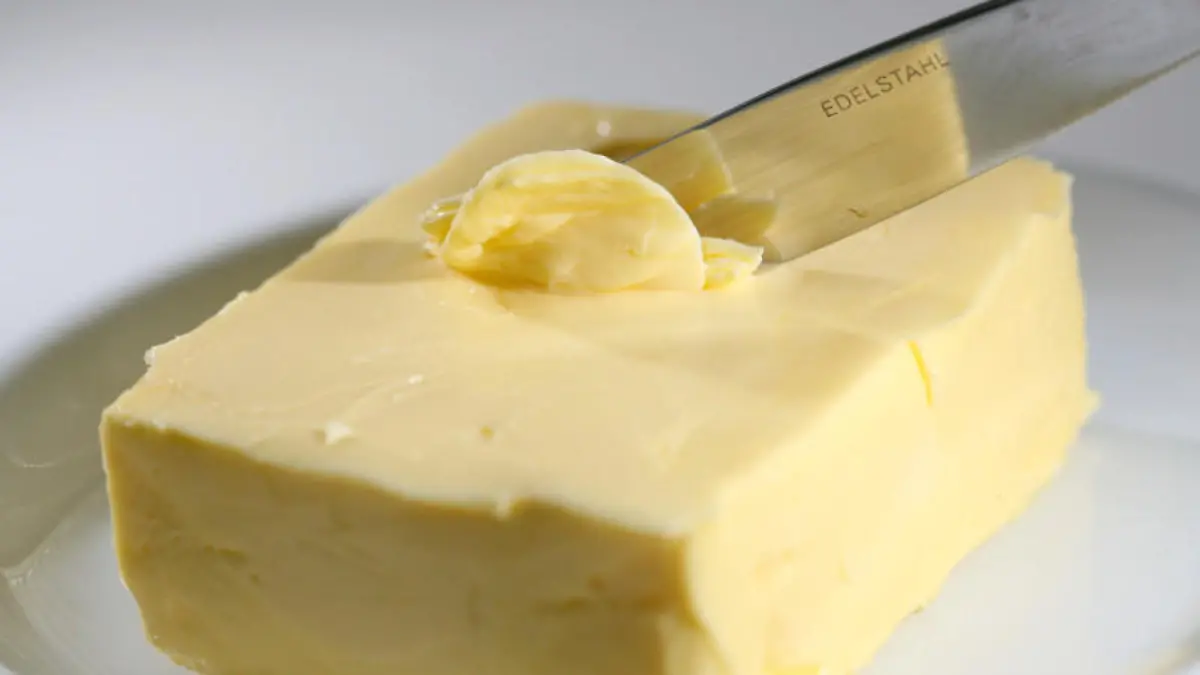 Halbfett-Butter oder spezielle Rapsöl-Kombinationen: Welcher Butter-Ersatz ist am besten?