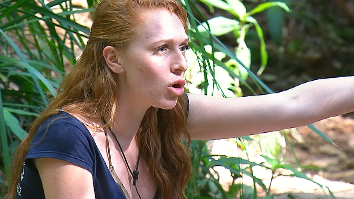 Tag 6 im Camp - Zwischen Georgina und Silva gibt es heftigen Streit.
Verwendung der Bilder für Online-Medien ausschließlich mit folgender Verlinkung: "Alle Infos zu "Ich bin ein Star - Holt mich hier raus!" im Special bei RTL.de: http://www.rtl.de/cms/sendungen/ich-bin-ein-star.html
NUR ZUR EINMALIGEN VERÖFFENTLICHUNG ! KEINE WEITERGABE AN DRITTE !
KEINE VERWENDUNG NACH DEM 10.02.2013 !! KEINE ARCHIVIERUNG !
Suchbegriff: Dschungelcamp *** Local Caption *** Verwendung der Bilder für Online-Medien ausschließlich mit folgender Verlinkung: "Alle Infos zu "Ich bin ein Star - Holt mich hier raus!" im Special bei RTL.de: http://www.rtl.de/cms/sendungen/ich-bin-ein-star.html
NUR ZUR EINMALIGEN VERÖFFENTLICHUNG ! KEINE WEITERGABE AN DRITTE !
KEINE VERWENDUNG NACH DEM 10.02.2013!! KEINE ARCHIVIERUNG !