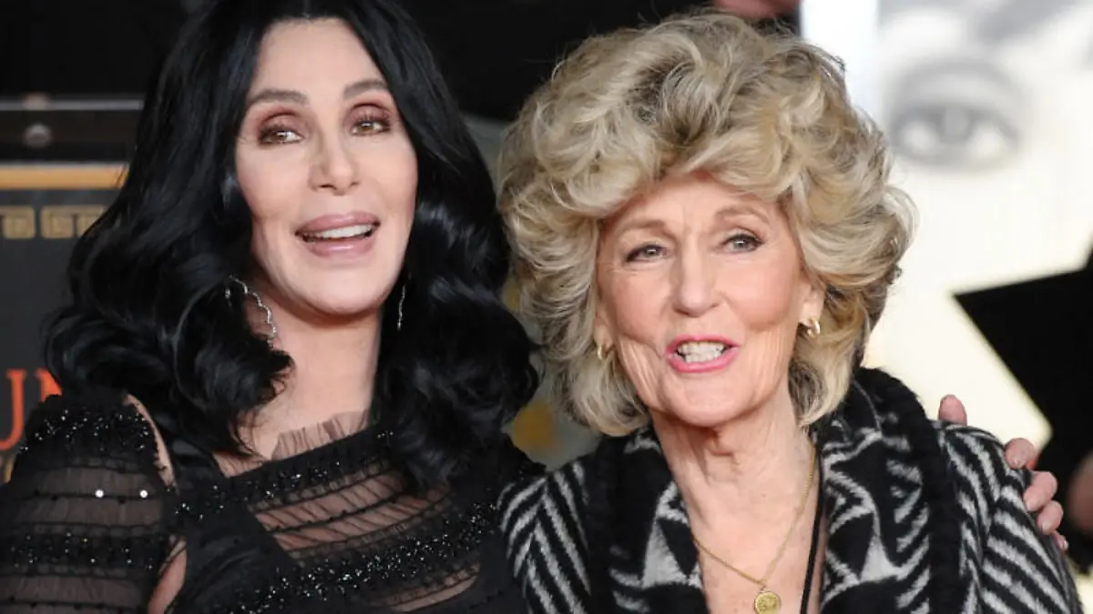 Cher: Schlafprobleme nach Tod ihrer Mutter