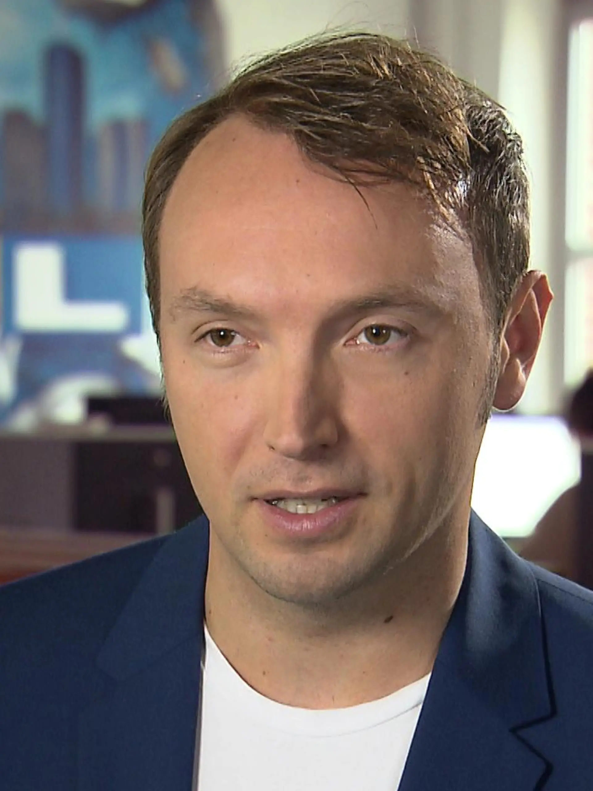 Für unseren Redakteur und Moderator Tobias Radloff deckt die Sendung „RTL Hessen“ die Vielseitigkeit des Bundeslandes ab: „RTL Hessen ist ein Format, das den Hessen abholt. Hessen hat viel zu bieten, es ist ein sehr vielfältiges Bundesland sowohl städtisch als auch ländlich. Und uns gelingt es gut, beides in der Sendung zu bedienen.“