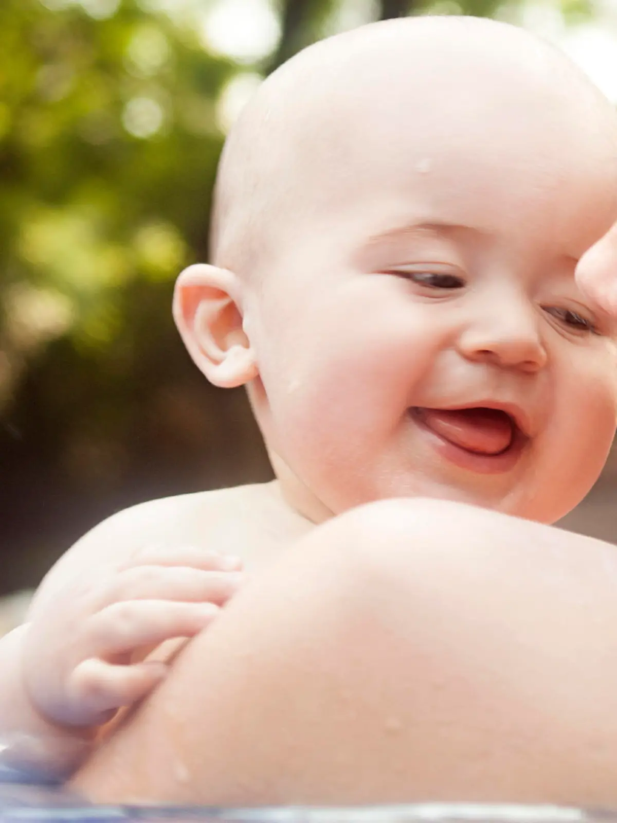 Bild zu: "So gesund ist Babyschwimmen fürs Kind!"