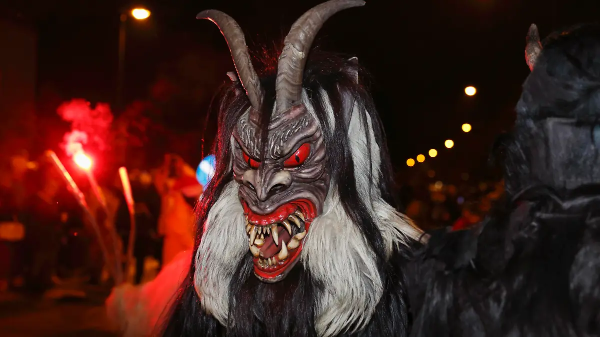 Perchten or Krampus, Maxglaner Krampuslauf or Perchten Procession, Maxglan, Salzburg, Salzburg State, Austria, Europe