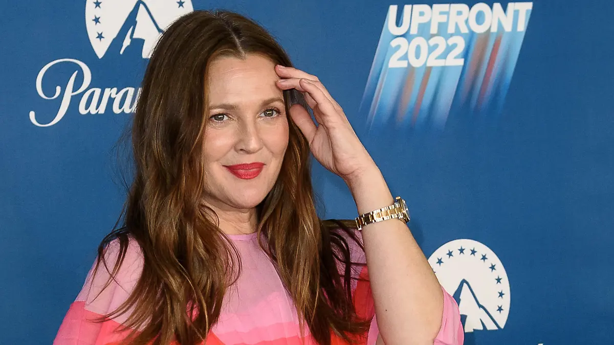 ARCHIV - 18.05.2022, USA, New York: Drew Barrymore besucht die Paramount 2022 Upfront Party. (zu dpa: «Drew Barrymore spricht übers Dating und Alleinsein») Foto: Christopher Smith/Invision/AP/dpa +++ dpa-Bildfunk +++