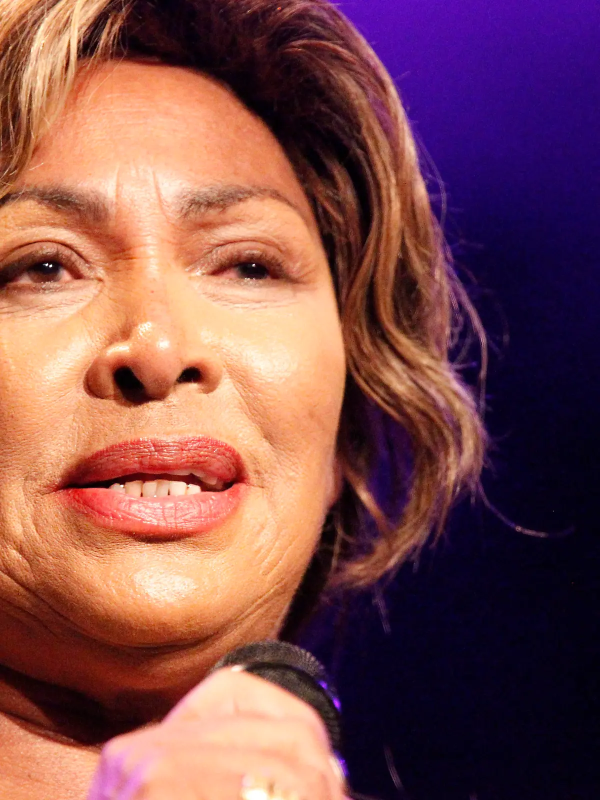 Tina Turner in Zürich / Sie stellt das neue Album Children Beyond vor / Tina Turner presents the new Album Children Beyond in Zurich / 29.09.2011 / 2011  Mandoga Media
