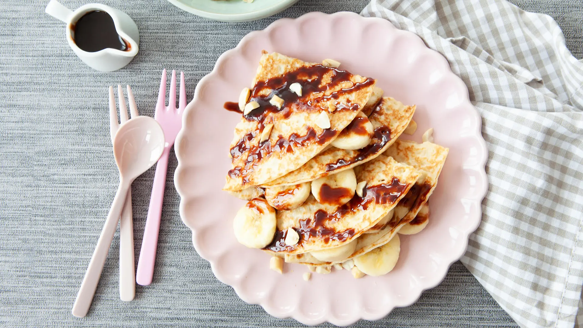 Pfannkuchen mit Bananen