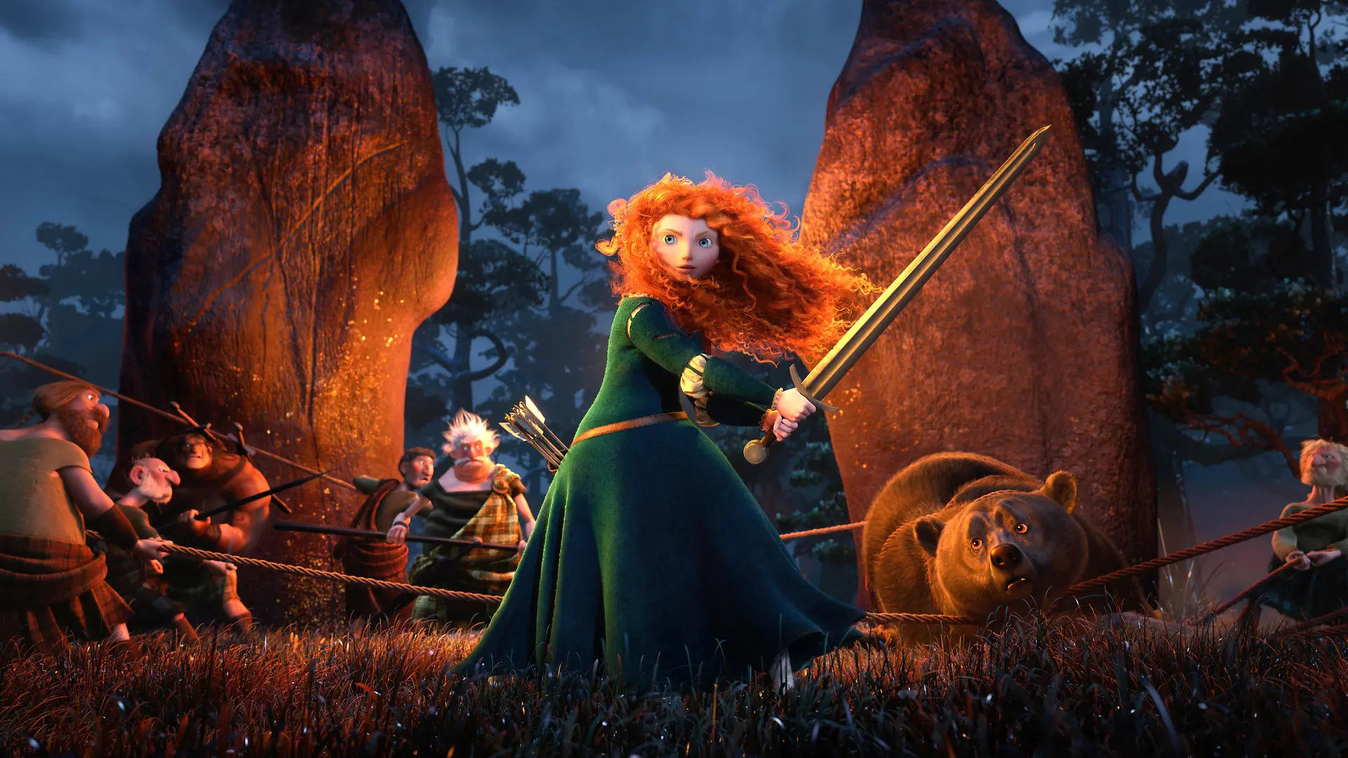 HANDOUT - Die schottische Königstochter Merida in einer Szene des Kinofilms «Merida - Legende der Highlands» (undatierte Filmszene). Der Animationsfilm kommt am Donnerstag (02.08.2012) in die deutschen Kinos. Foto: Disney/Pixar (zu dpa-Kinostarts vom 26.07.2012 - ACHTUNG: Verwendung nur für redaktionelle Zwecke im Zusammenhang mit der Berichterstattung über den Film und bei Urheber-Nennung bis zum 29.11.2012)  +++(c) dpa - Bildfunk+++