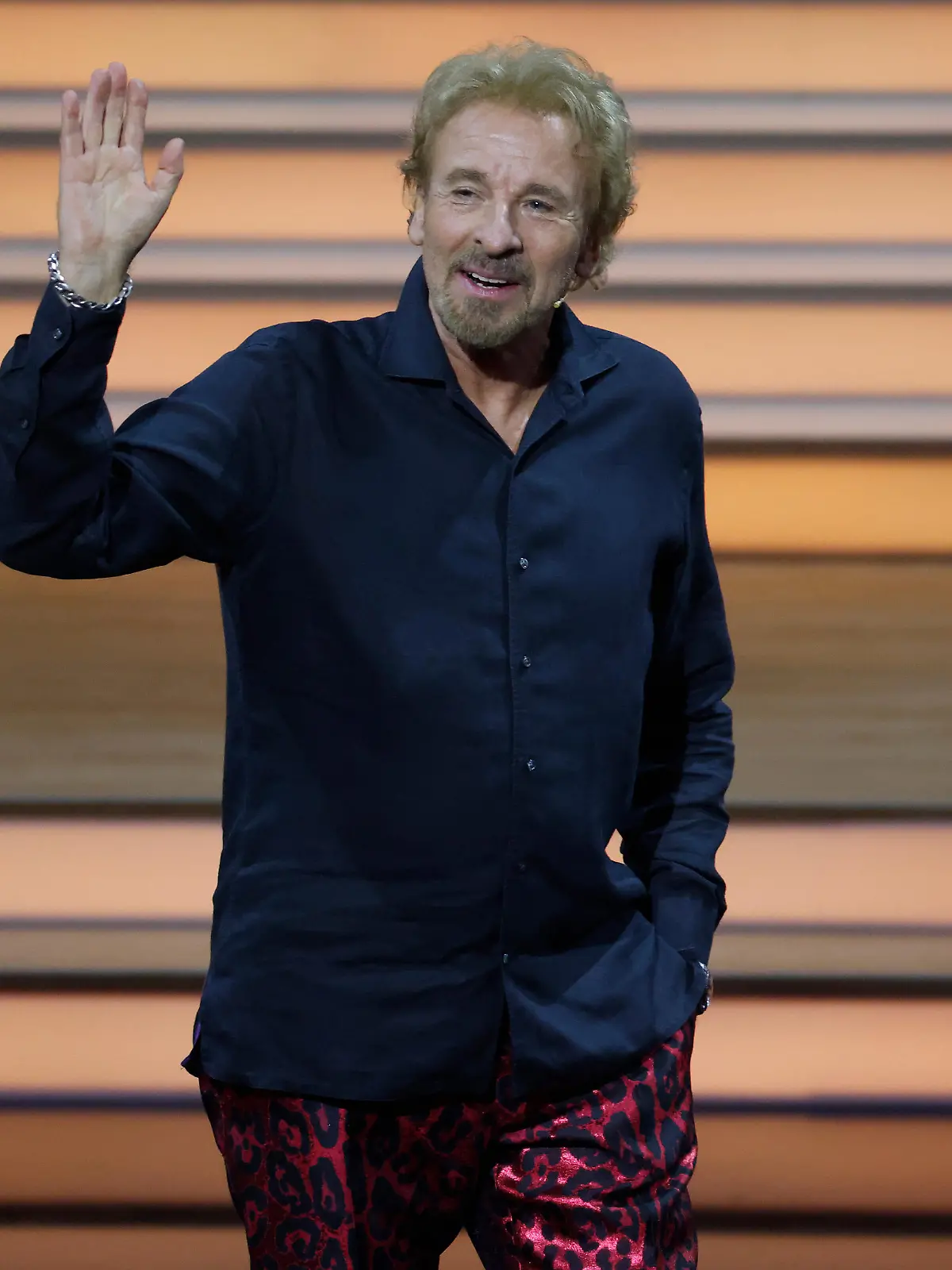 Entertainer Thomas Gottschalk kommt zur ZDF-Show "Wetten, dass..?". Nach dem erfolgreichen Comeback im November 2021 gibt es auch 2022 eine Wiederauflage der legendären ZDF-Samstagabendshow.