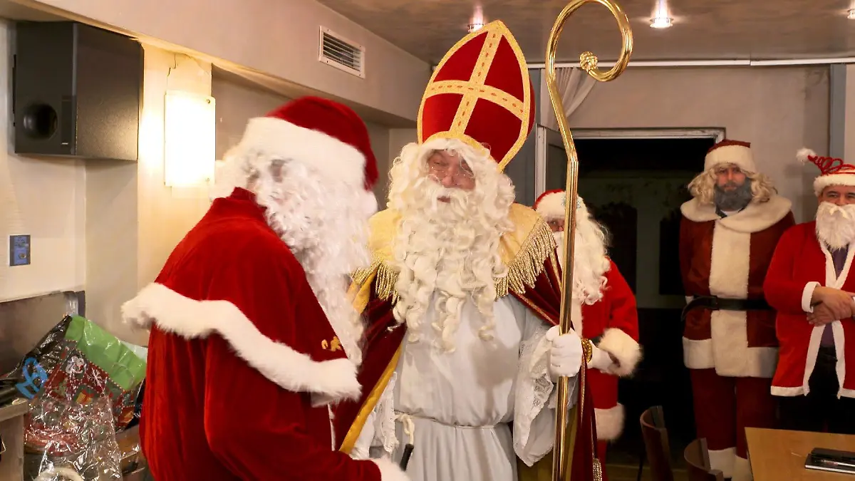 Stefan Dößereck als Nikolaus