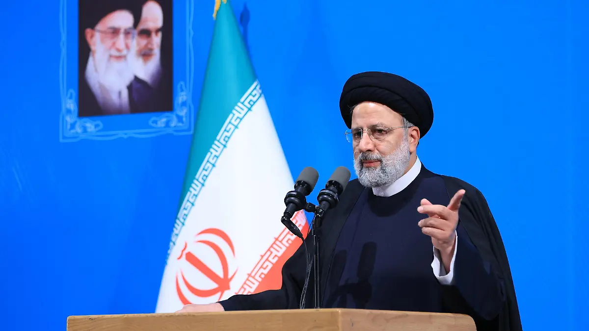 December 7, 2022, Tehran, Tehran, Iran: This handout picture provided by the Iranian presidency shows Iran's President EBRAHIM RAISI delivering a speech at Tehran University as the Islamic country marks Student's Day, on December 7, 2022. The Iranian president was visiting the university to mark the annual Students' Day, which marks the 1953 killing by the shah's security forces of three students. Raisi thanked students on the student's day at the university of Tehran for their âinsightâ in not letting the atmosphere of the university be the atmosphere of âriot.'' The Islamic Republic has been rocked by protests -- referred to by officials as ''riots'' -- since the September 16 death of Mahsa Amini after her arrest for an alleged breach of the country's dress code for women. (Credit Image: © Iranian Presidency via ZUMA Press Wire) / action press