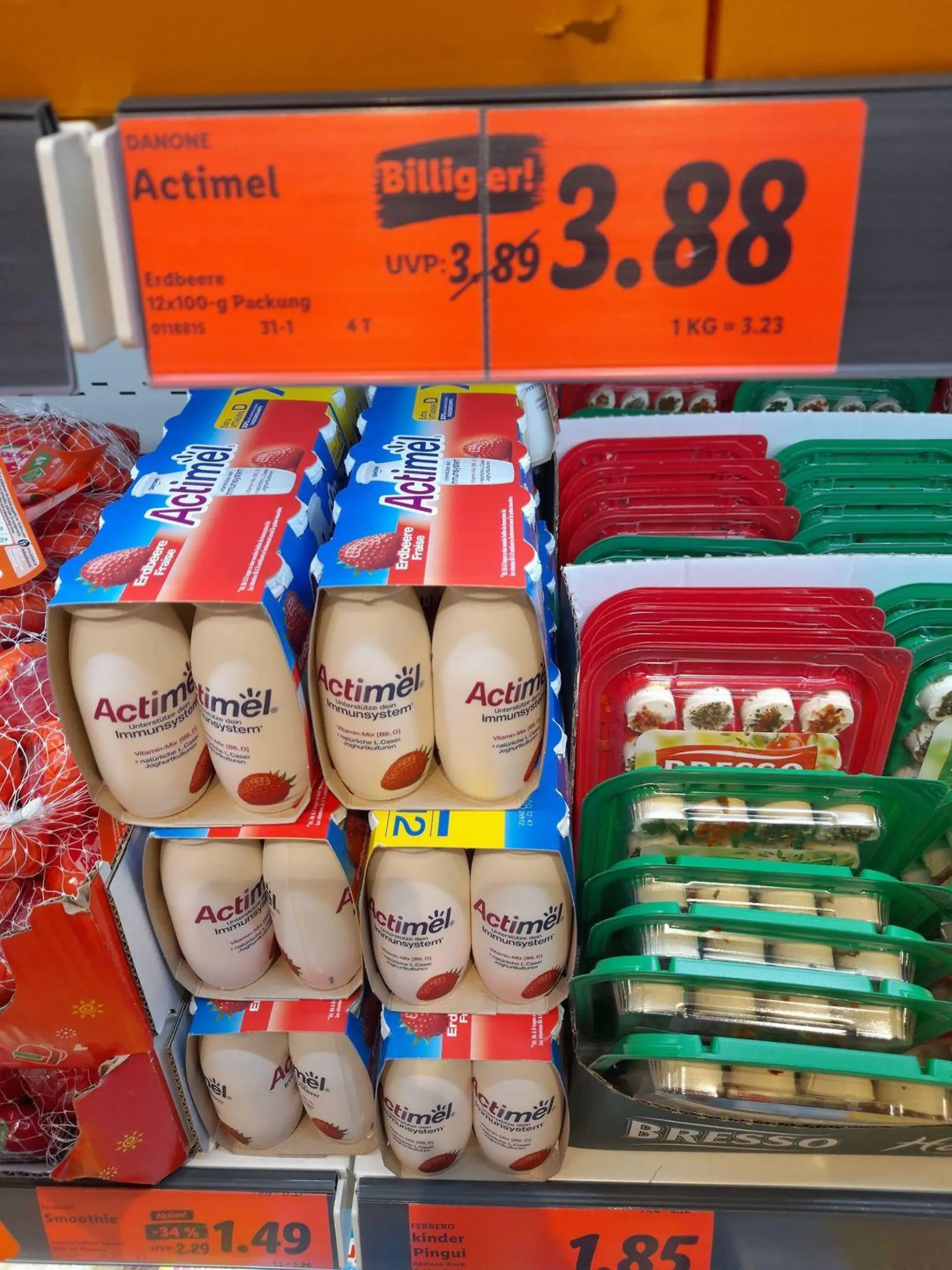 Danone Actimel "Billiger!" bei Lidl - für 3,88 Euro statt 3,89 Euro.