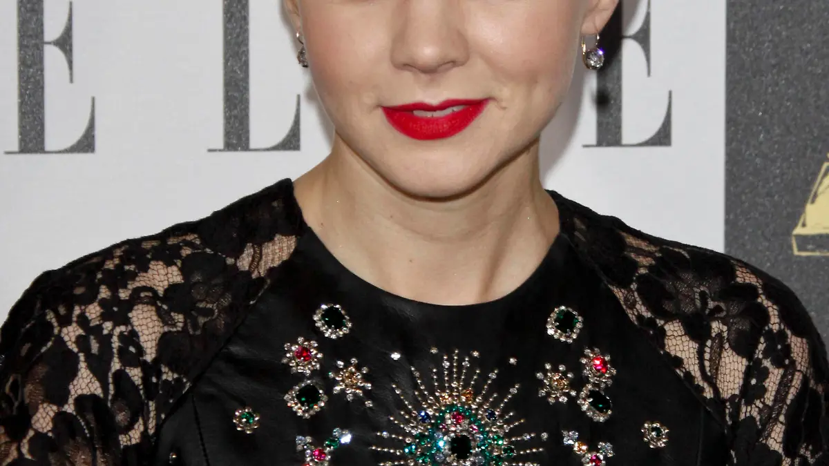 British actress Carey Mulligan arrives at the 25th Annual Film Independent Spirit Awards in front of Nokia Theatre in Los Angeles, USA on 05 March 2010. The Spirit Awards will award for independent film productions. Photo: Hubert Boesl
