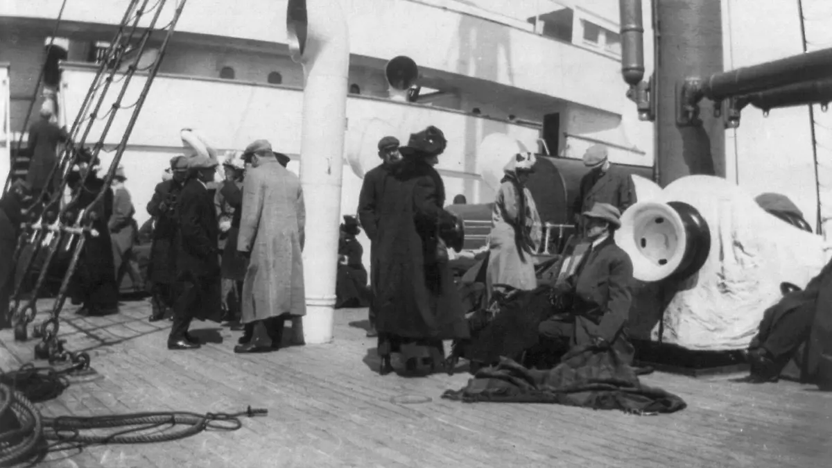 A group of survivors of the Titanic disaster aboard the Carpathia after being rescued, April 1912. The Titanic was considered unsinkable but foundered in frigid Atlantic waters off Newfoundland after striking an iceberg. About 700 passengers survived in lifeboats, but some 1,500 perished in the sinking. REUTERS/Library of Congress/Handout (ATLANTIC OCEAN - Tags: DISASTER MARITIME) FOR EDITORIAL USE ONLY. NOT FOR SALE FOR MARKETING OR ADVERTISING CAMPAIGNS. THIS IMAGE HAS BEEN SUPPLIED BY A THIRD PARTY. IT IS DISTRIBUTED, EXACTLY AS RECEIVED BY REUTERS, AS A SERVICE TO CLIENTS