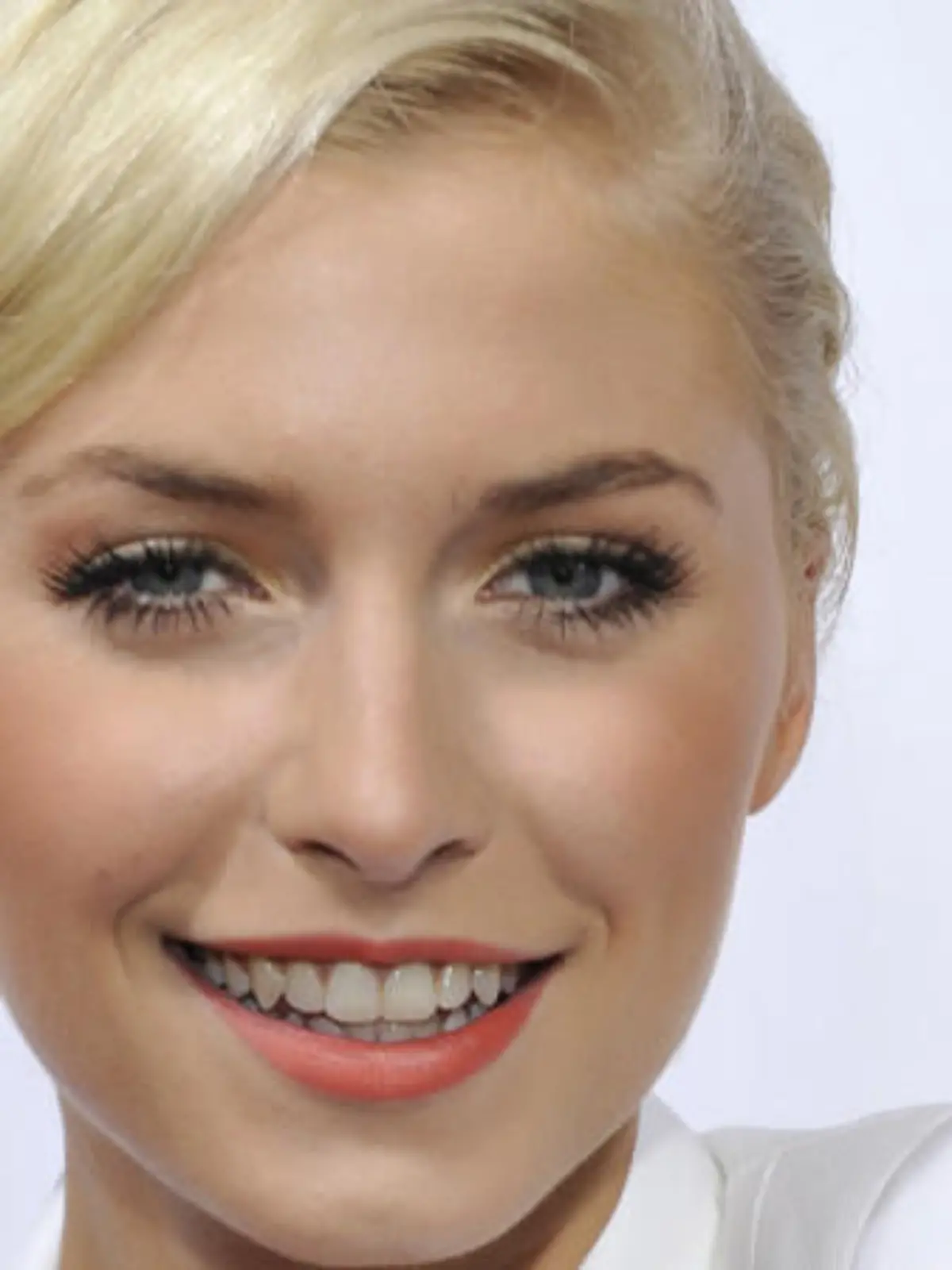 GNTM: Simone beschwert sich über Lena Gercke