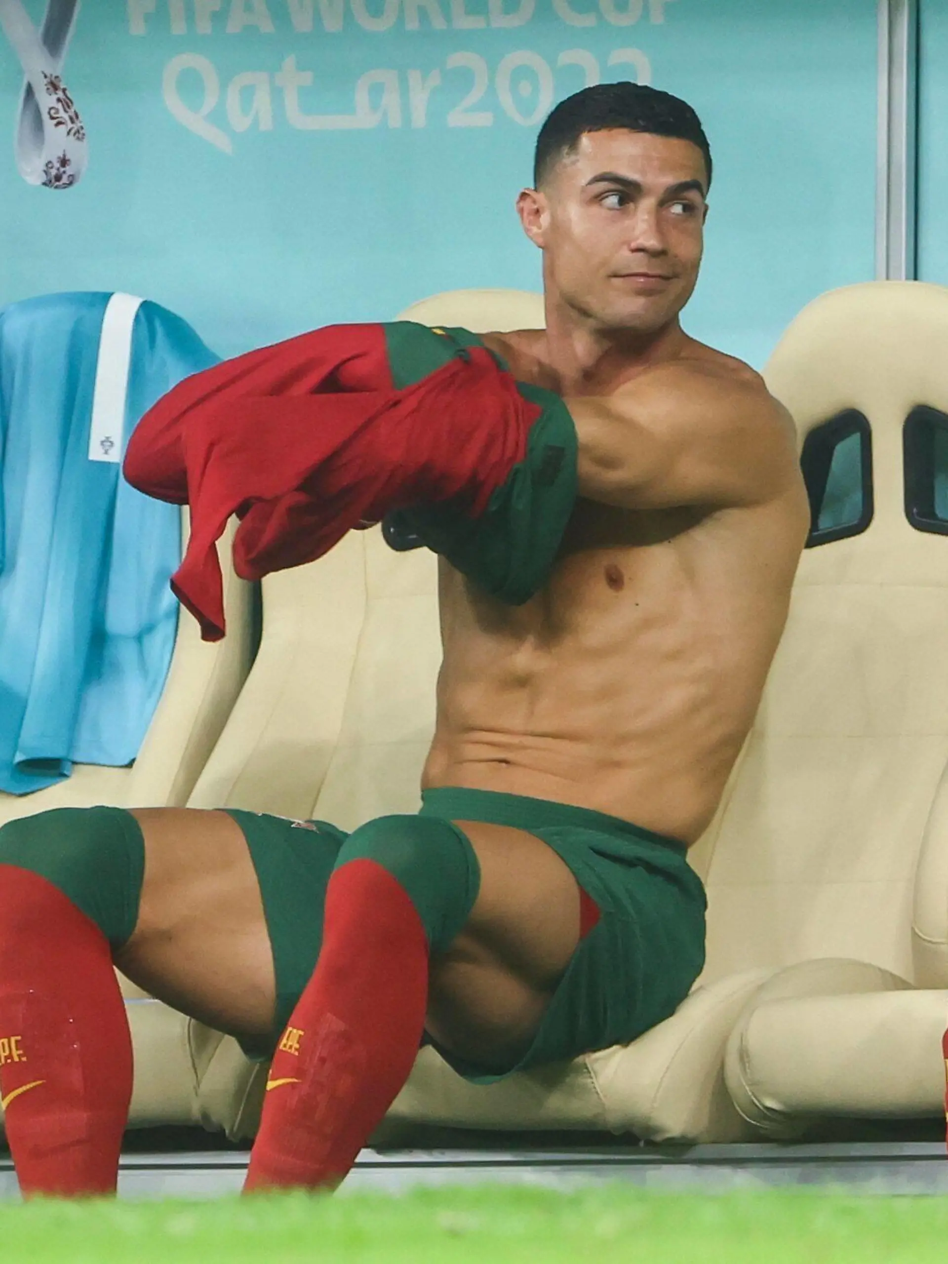 Mandatory Credit: Photo by Kieran McManus/Shutterstock 13651661cl Cristiano Ronaldo of Portugal prepares to join the match as a substitute Portugal v Switzerland, FIFA World Cup, WM, Weltmeisterschaft, Fussball 2022, Round of 16, Football, Lusail Stadium, Al Daayen, Qatar - 06 Dec 2022 Editorial Use Only Portugal v Switzerland, FIFA World Cup 2022, Round of 16, Football, Lusail Stadium, Al Daayen, Qatar - 06 Dec 2022 Editorial Use Only PUBLICATIONxINxGERxSUIxAUTxHUNxGRExMLTxCYPxROUxBULxUAExKSAxONLY Copyright: xKieranxMcManus/Shutterstockx 13651661cl 
