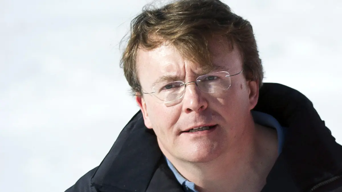 epa03120081 A file picture dated 19 February 2011 shows Dutch Prince Johan Friso in Lech, Austria. Doctors were uncertain on 24 February 2012 if the Netherlands' Prince Friso, who suffered massive brain damage when he was buried under an avalanche, would ever regain consciousness. ?At this time it cannot be said with certainty whether Prince Friso will ever regain consciousness,? said Wolfgang Koller, the head of the intensive care unit at the Innsbruck University clinic in Austria. EPA/FRANK VAN BEEK +++(c) dpa - Bildfunk+++