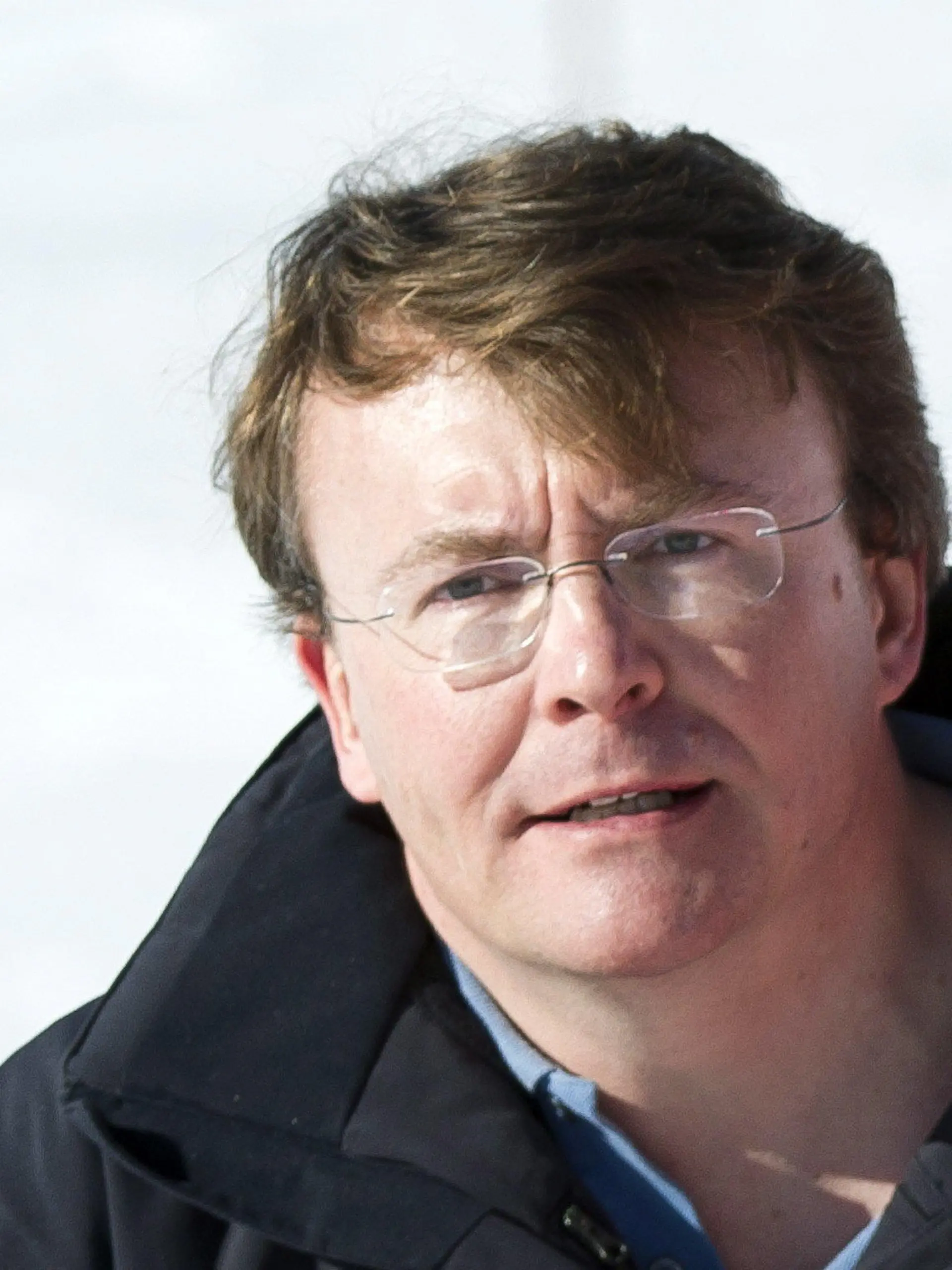 epa03120081 A file picture dated 19 February 2011 shows Dutch Prince Johan Friso in Lech, Austria. Doctors were uncertain on 24 February 2012 if the Netherlands' Prince Friso, who suffered massive brain damage when he was buried under an avalanche, would ever regain consciousness. ?At this time it cannot be said with certainty whether Prince Friso will ever regain consciousness,? said Wolfgang Koller, the head of the intensive care unit at the Innsbruck University clinic in Austria. EPA/FRANK VAN BEEK +++(c) dpa - Bildfunk+++