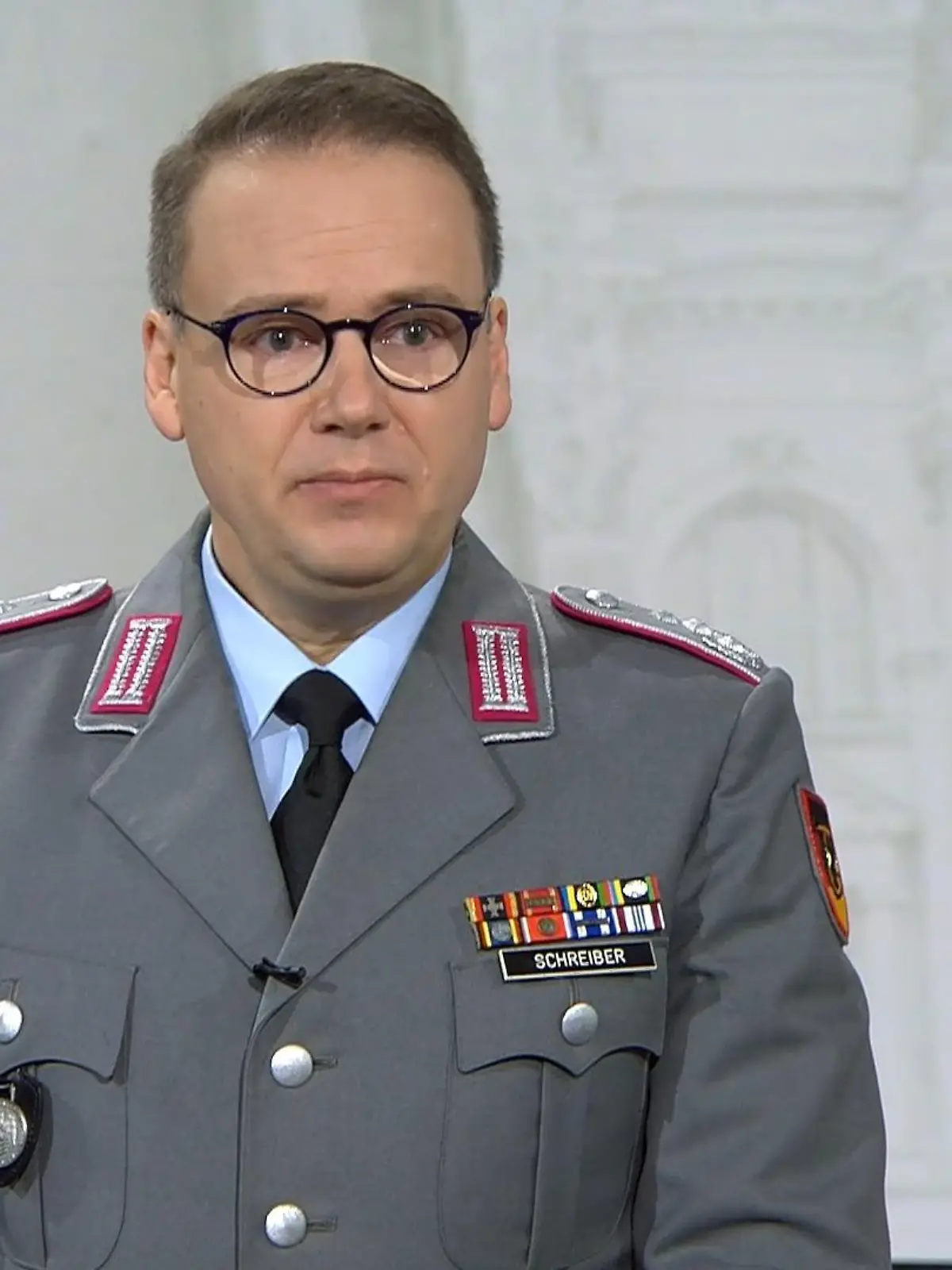 Bild zu: "Andreas Schreiber: “Die Russen verbluten ihr Kräfte”"