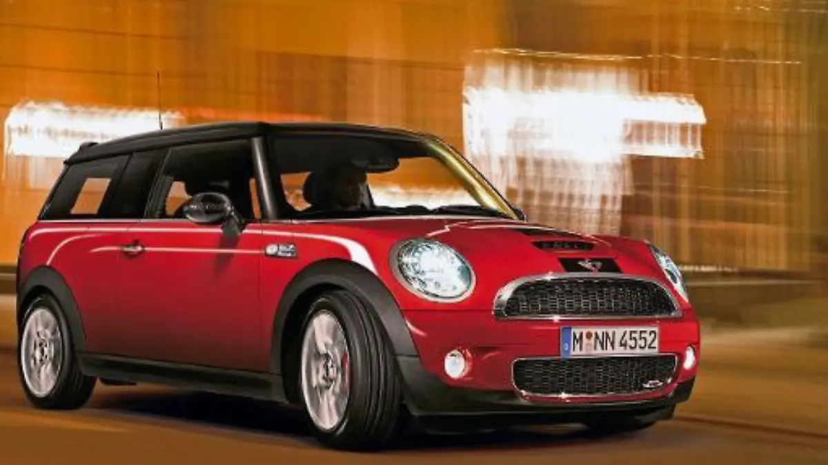 Zum Themendienst-Bericht "Auto/Hersteller/Messen/" vom 25. Februar: Neue Topversion: BMW hat den Mini Clubman vom Werkstuner John Cooper Works überarbeiten lassen. (Die Veröffentlichung ist für dpa-Themendienst-Bezieher honorarfrei.Quellenhinweis: "BMW/dpa/tmn") +++ +++