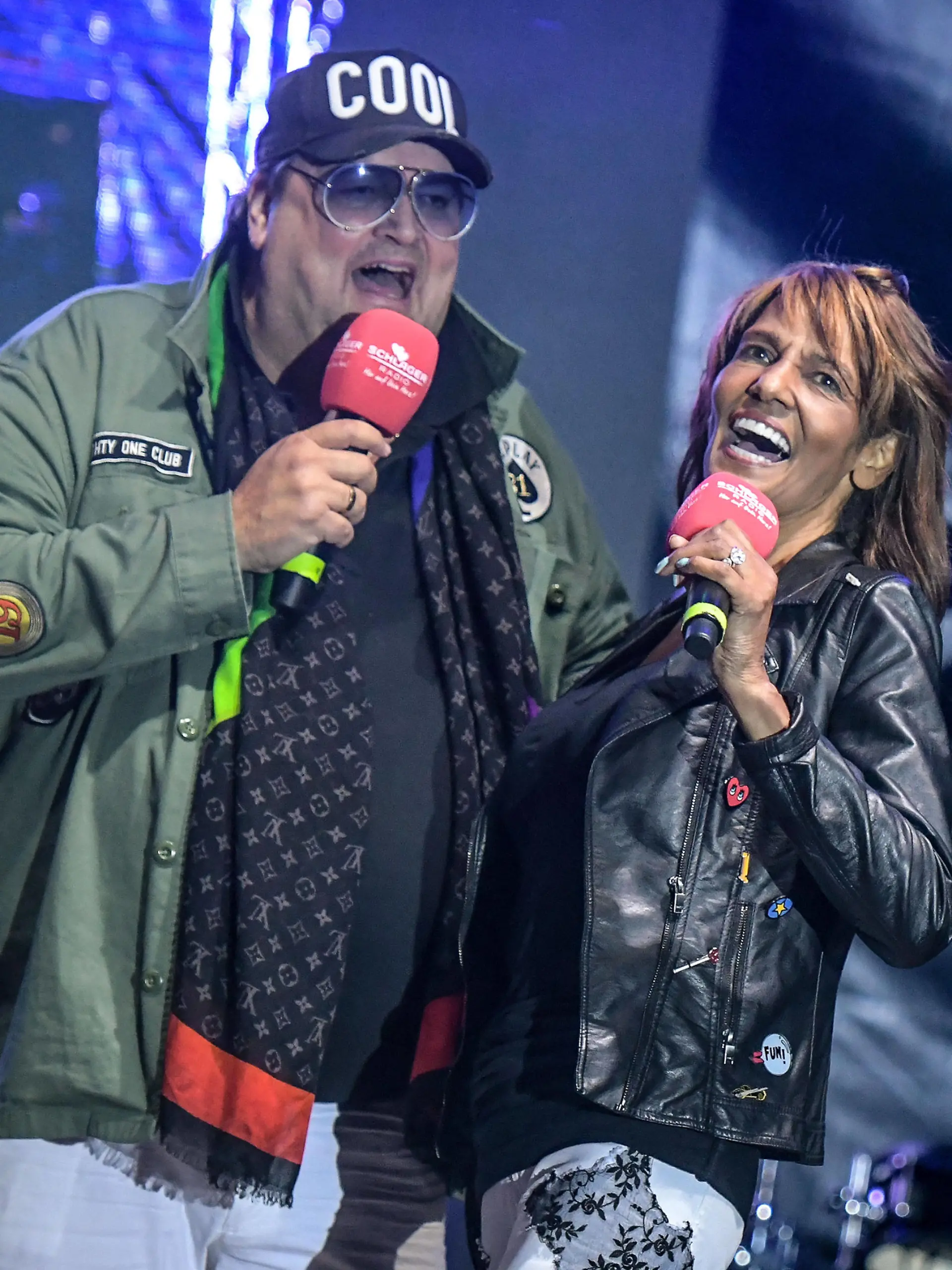 05.08.2023, xlakx, Entertainment Musik, SchlagerHammer 2023 in Oranienburg emspor, v.l. Gemeinsam mit Andreas Ellermann will Nadja Abd el Farrag groß rauskommen. Heute feiern beide beim SchlagerHammer in Oranienburg ihren ersten Schlager-Festival Auftritt bei der grossen Schlager Radio Sommerparty im Schlosspark Oranienburg. Oranienburg *** 05 08 2023, xlakx, entertainment music, SchlagerHammer 2023 in Oranienburg emspor, v l Together with Andreas Ellermann Nadja Abd el Farrag wants to make it big Today both celebrate at the SchlagerHammer in Oranienburg their first Schlager Festival appearance at the big Schlager Radio summer party in the Schlosspark Oranienburg Oranienburg