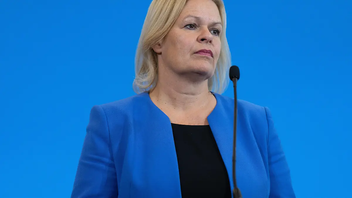  Nancy Faeser, Bundesministerin des Innern und für Heimat Pressestatement zum Fachkräfteeinwanderungsgesetz Berlin Berlin GER *** Nancy Faeser, Federal Minister of the Interior and Home Affairs Press Statement on the Skilled Worker Immigration Act Berlin Berlin GER