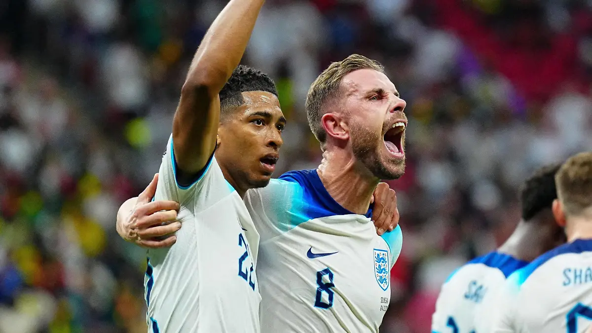  Mandatory Credit: Photo by Javier Garcia/Shutterstock 13647736ak Jordan Henderson of England celebrates his goal with team-mate Jude Bellingham of England, 1-0 England v Senegal, FIFA World Cup, WM, Weltmeisterschaft, Fussball 2022, Round of 16, Football, Al Bayt Stadium, Al Khor, Qatar - 04 Dec 2022 Editorial Use Only England v Senegal, FIFA World Cup 2022, Round of 16, Football, Al Bayt Stadium, Al Khor, Qatar - 04 Dec 2022 Editorial Use Only PUBLICATIONxINxGERxSUIxAUTxHUNxGRExMLTxCYPxROUxBULxUAExKSAxONLY Copyright: xJavierxGarcia/Shutterstockx 13647736ak