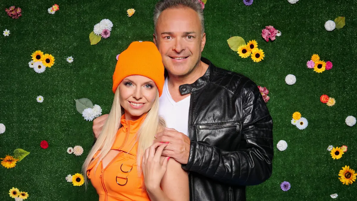 Partyschlagersänger Tim Toupet und Carina Crone
Die Verwendung des sendungsbezogenen Materials ist nur mit dem Hinweis und Verlinkung auf RTL+ gestattet.