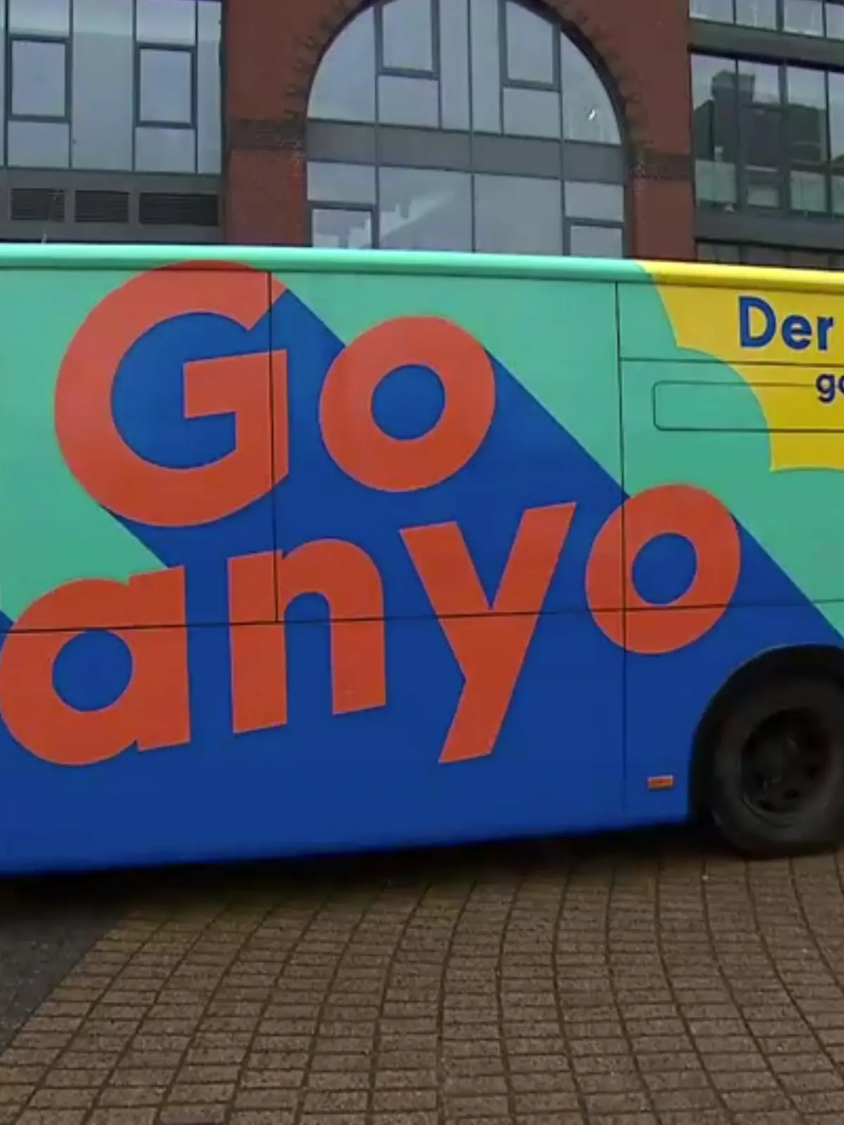 Der Duschbus "Go Banyo" fährt seit 2019 durch Hamburg