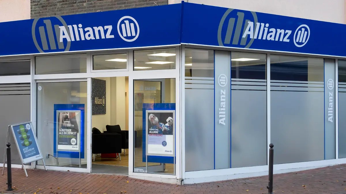 Filiale der Allianz Versicherung, Kamen, Nordrhein-Westfalen, Deutschland, Europa