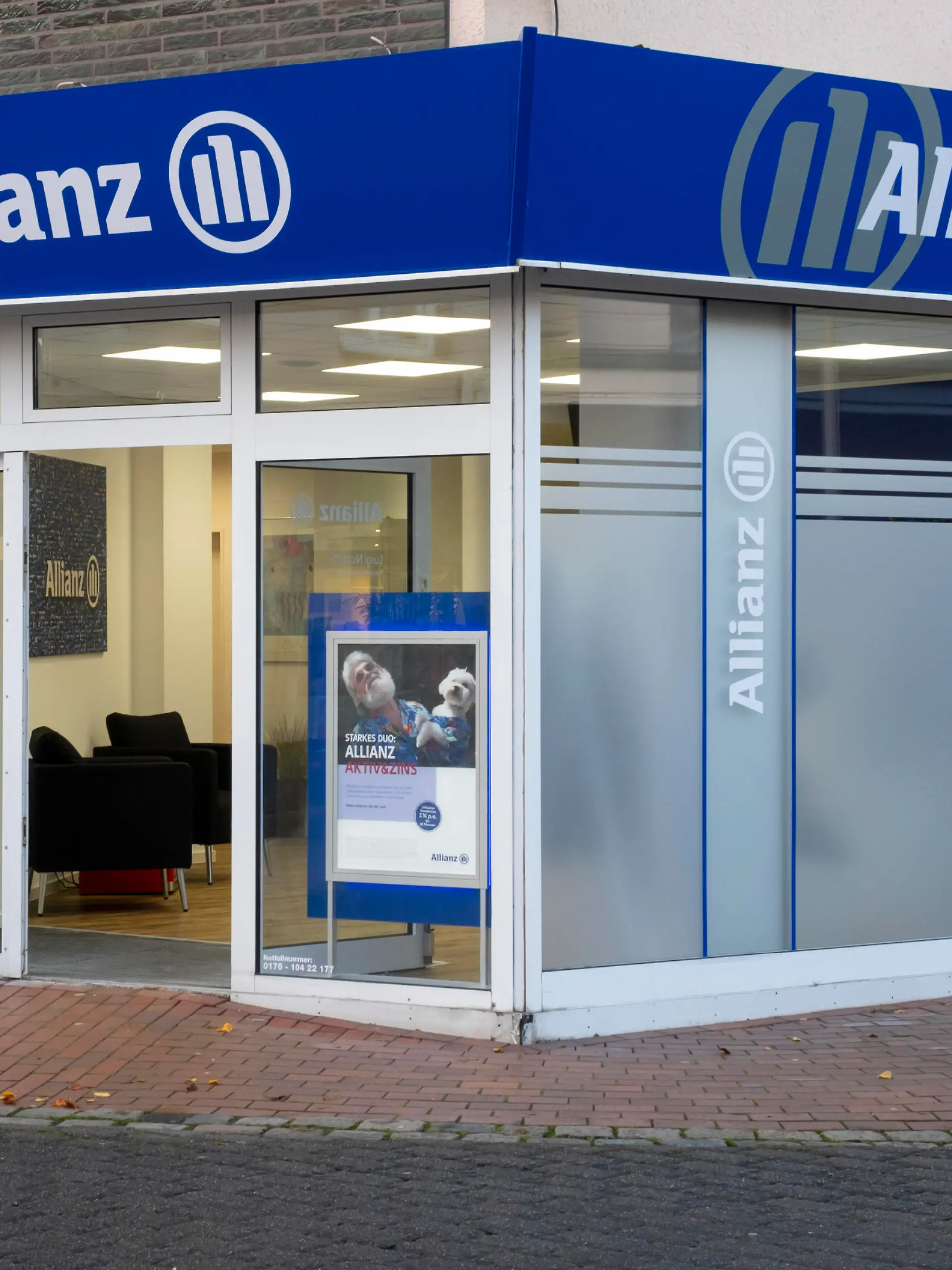 Filiale der Allianz Versicherung, Kamen, Nordrhein-Westfalen, Deutschland, Europa