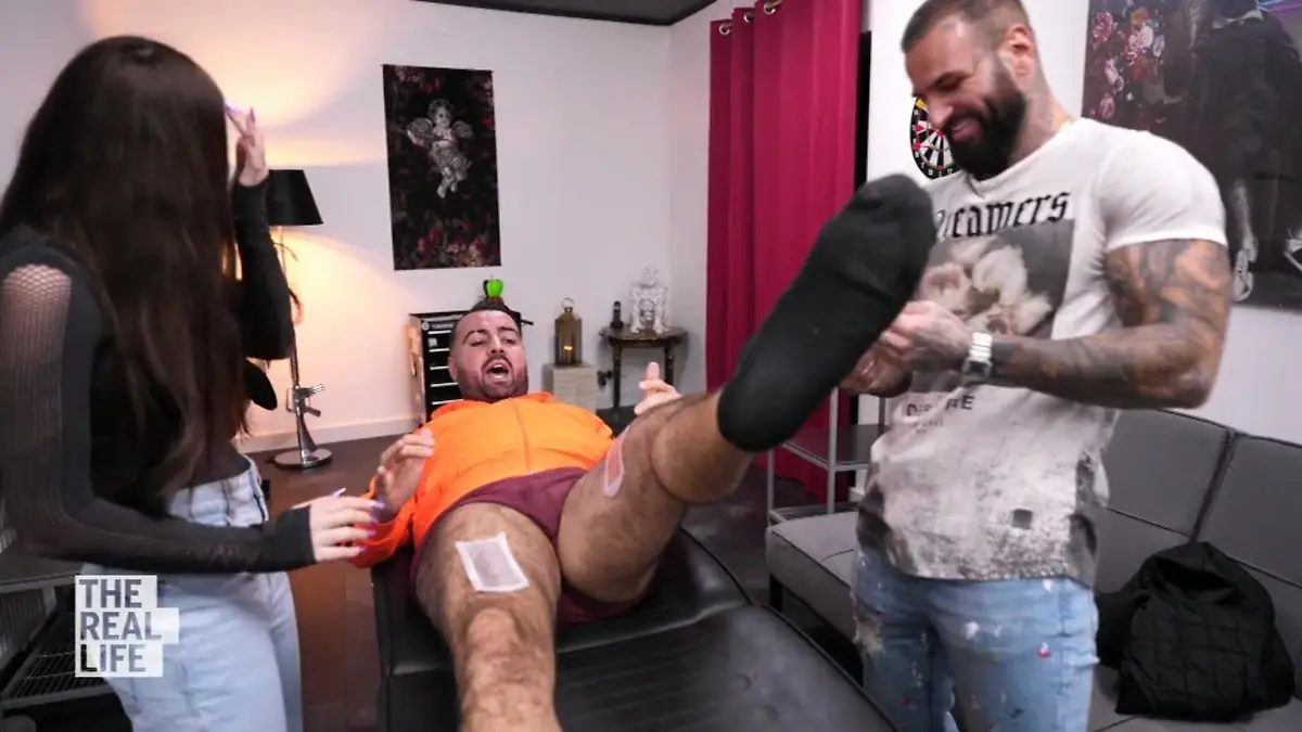 Während Cosimo leidet, haben Nathalie und Diogo sichtlich Spaß.