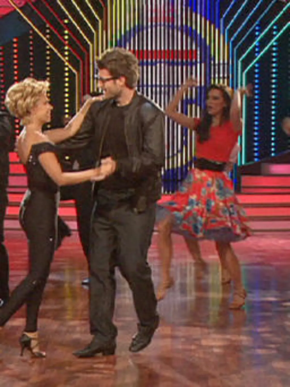 Bild zu: "Sylvie und Daniel tanzen zum Grease-Medley"