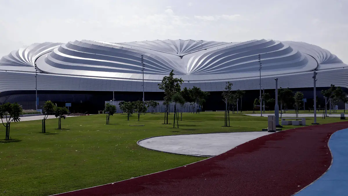  General view outside the Al Janoub Stadium in Al-Wakrah, Qatar, taken in the FIFA Arab Cup in the build up to the 2022 FIFA World Cup, WM, Weltmeisterschaft, Fussball Photo by MB Media 05/01/2022 PUBLICATIONxINxGERxSUIxAUTxONLY Copyright: xx