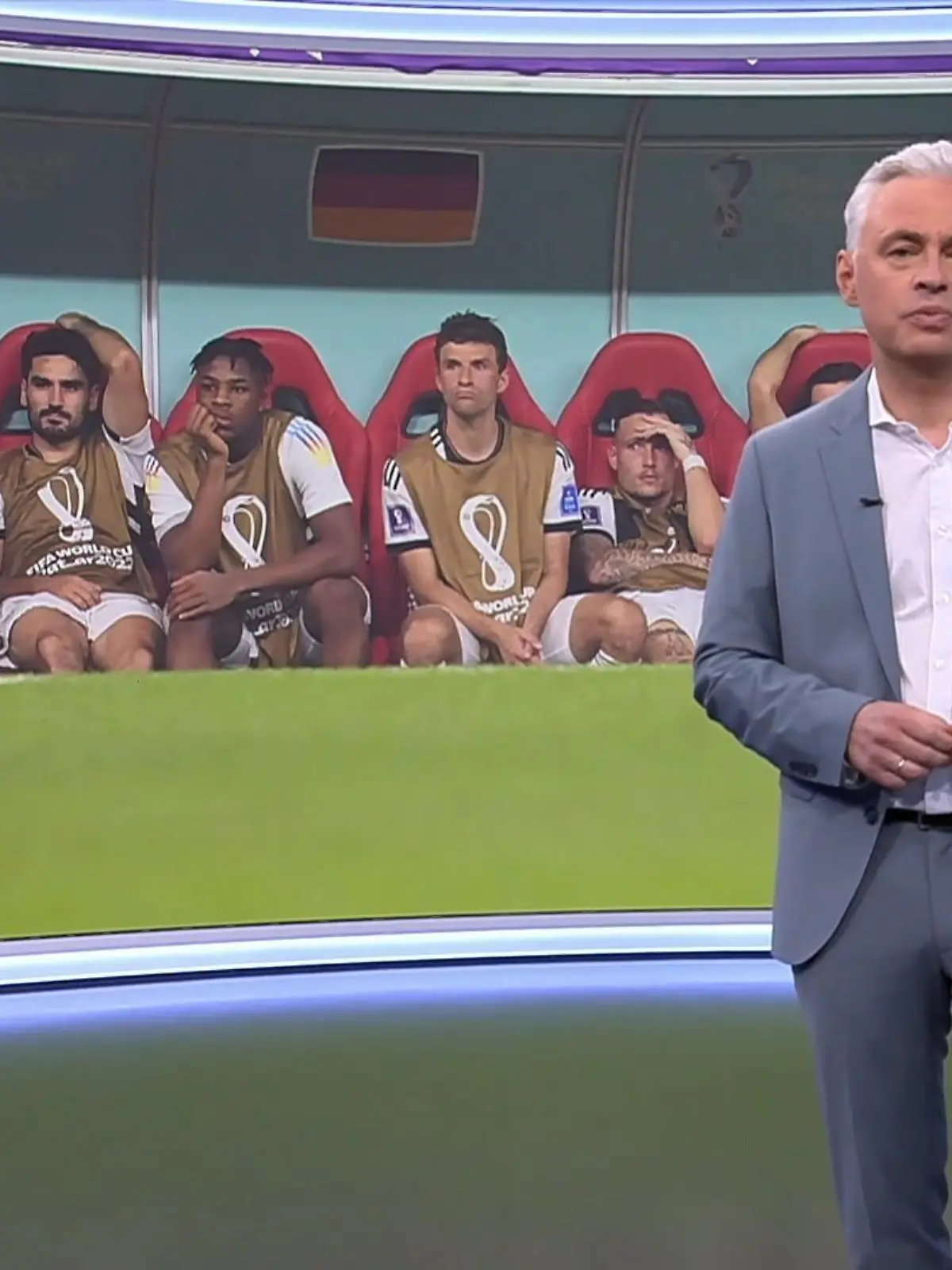 RTl-Sportchef Andreas von Thien hat zum Ausscheiden der DFB-Elf in Katar eine klare Meinung - und spricht darüber, was sich rund um die Mannschaft und den Verband ändern muss.