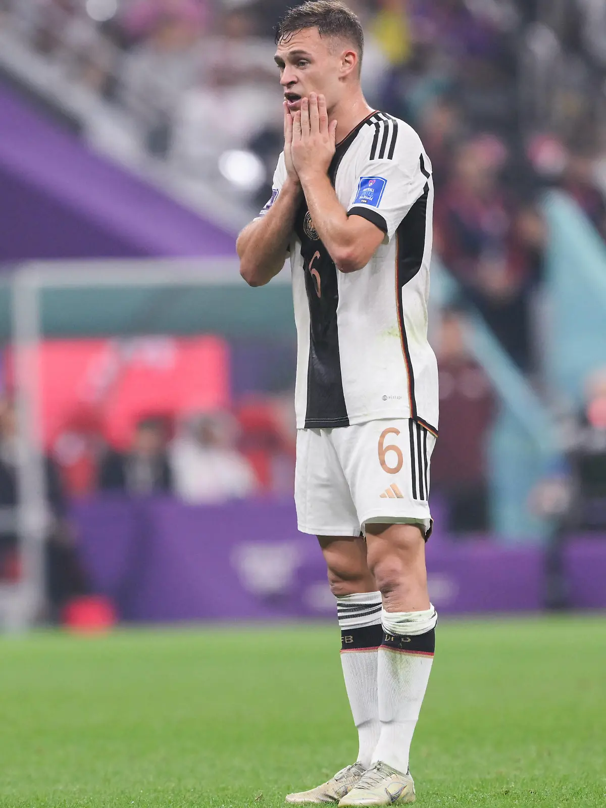  FUSSBALL WM 2022 VORRUNDE GRUPPE E Costa Rica - Deutschland 01.12.2022 Enttaeuschung Deutschland Joshua Kimmich *** FOOTBALL WORLD CUP 2022 PRE-ROUND GROUP E Costa Rica Germany 01 12 2022 disappointment Germany Joshua Kimmich