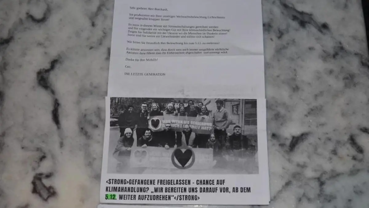 Der Drohbrief an das Weihnachtshaus ist angeblich von der "Letzten Generation"