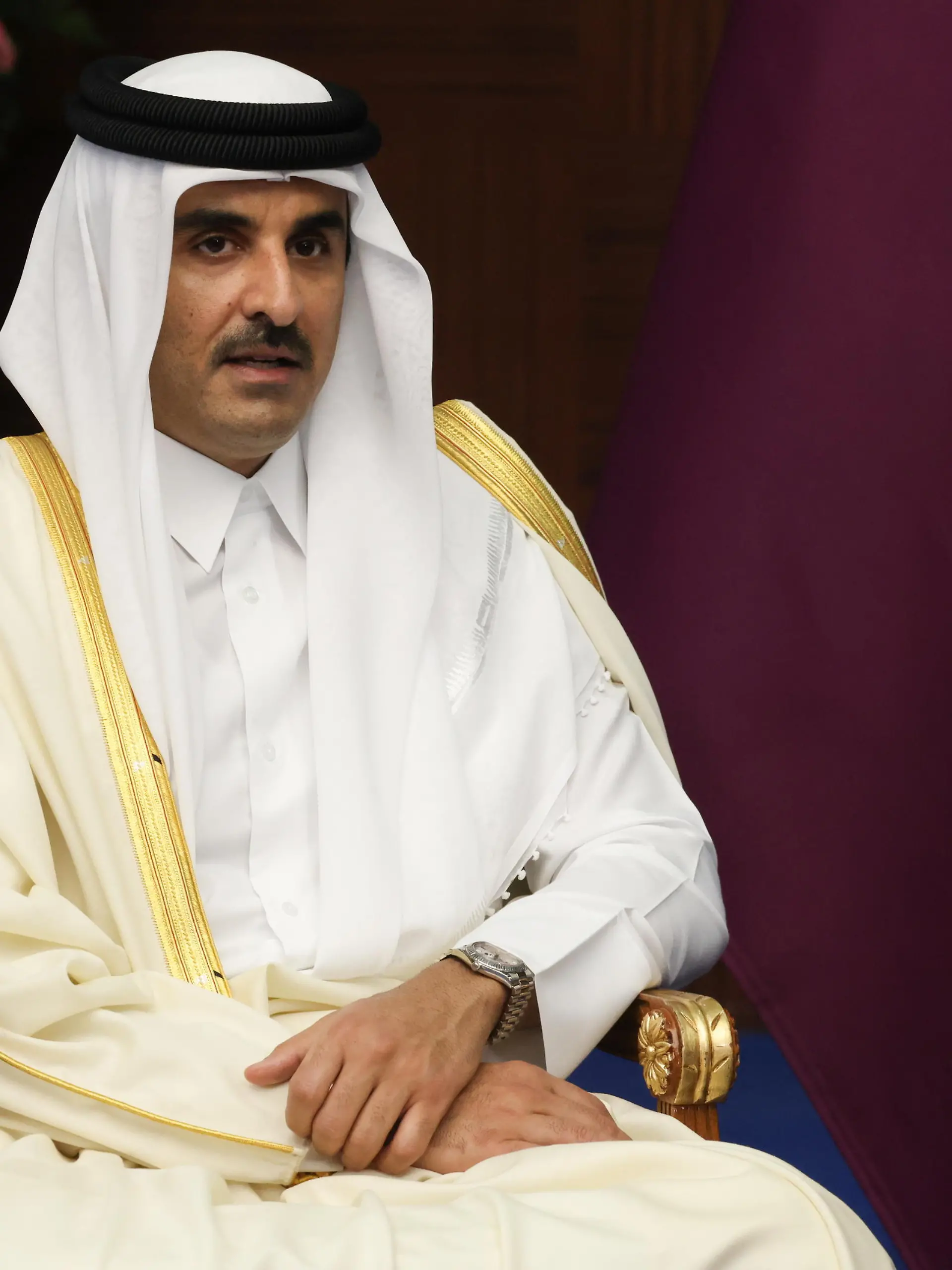 DIESES FOTO WIRD VON DER RUSSISCHEN STAATSAGENTUR TASS ZUR VERFÜGUNG GESTELLT. [Kazakhstan. Astana. OCTOBER 13, 2022. Emir of Qatar Tamim bin Hamad Al Thani is seen during a meeting with Russia's President Putin on the sidelines of the 6th summit of the Conference on Interaction and Confidence-Building Measures in Asia (CICA) at Independence Palace in Astana.. Vyacheslav Prokofyev/TASS]