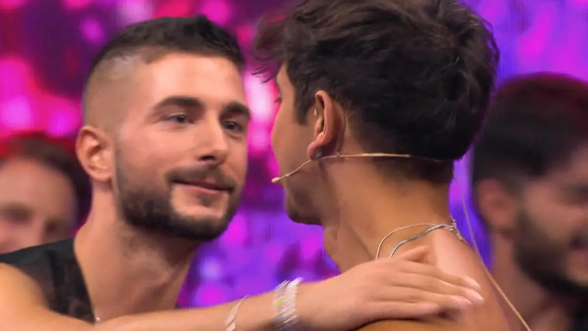 Basti: "Ich glaube ans Manifestieren. Und da steht er!" Take Me Out Boys, Boys, Boys: Basti & Giovanni