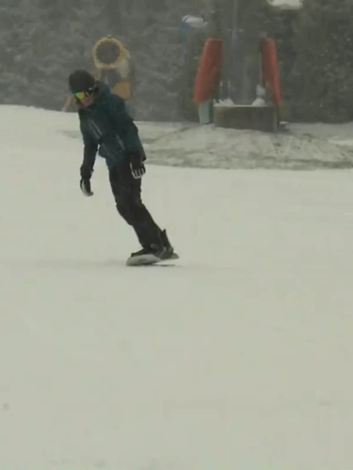 Bild zu: "Schneelandschaft legt los"