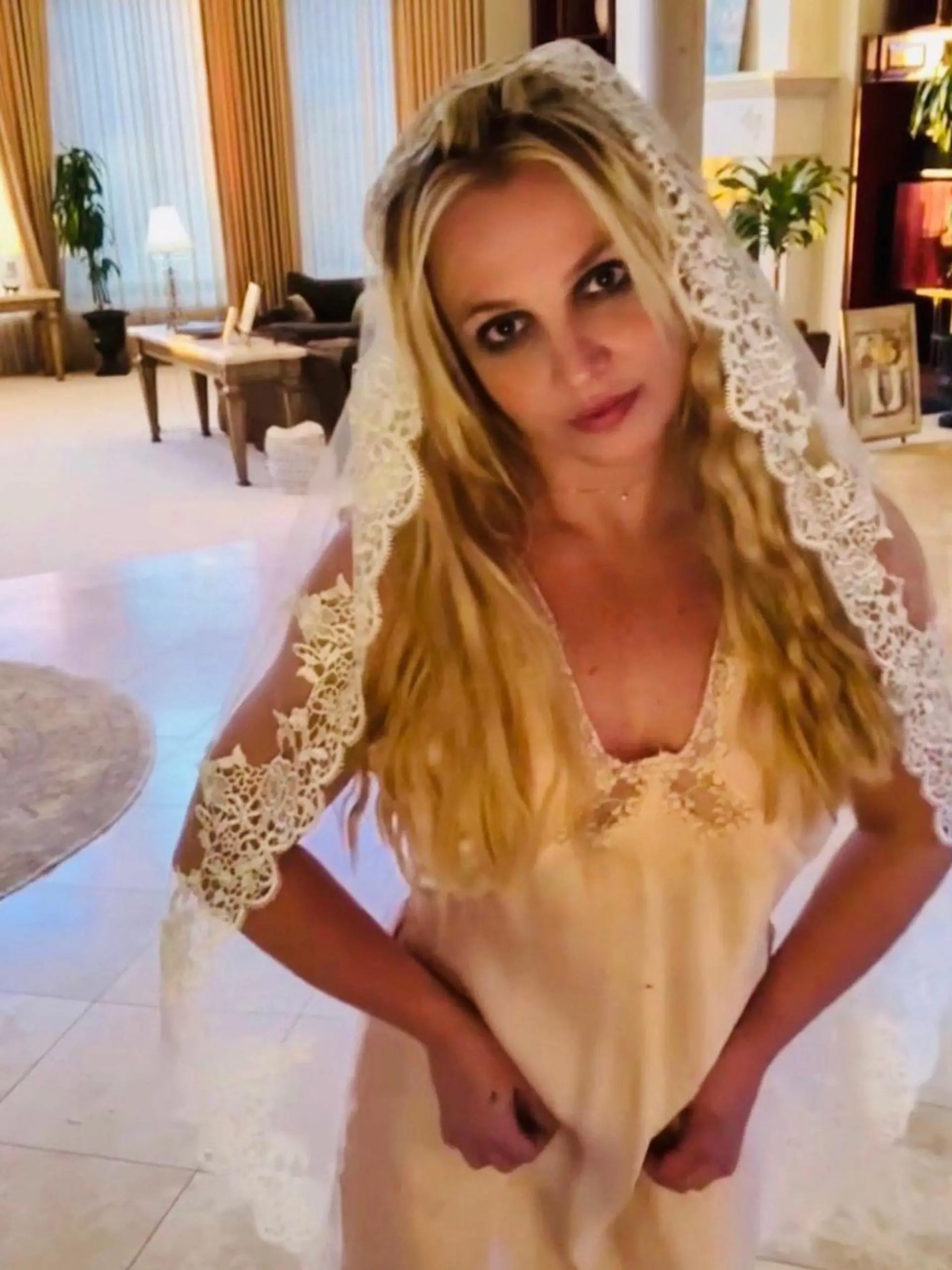 Britney Spears im Brautlook